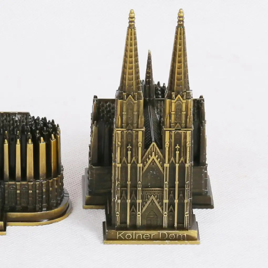 Cologne Cathedral Model Alloy Germany Landmark of the City Architecture Model Cologne Cathedral Craft Ornament 7x11.8x12.4 cm